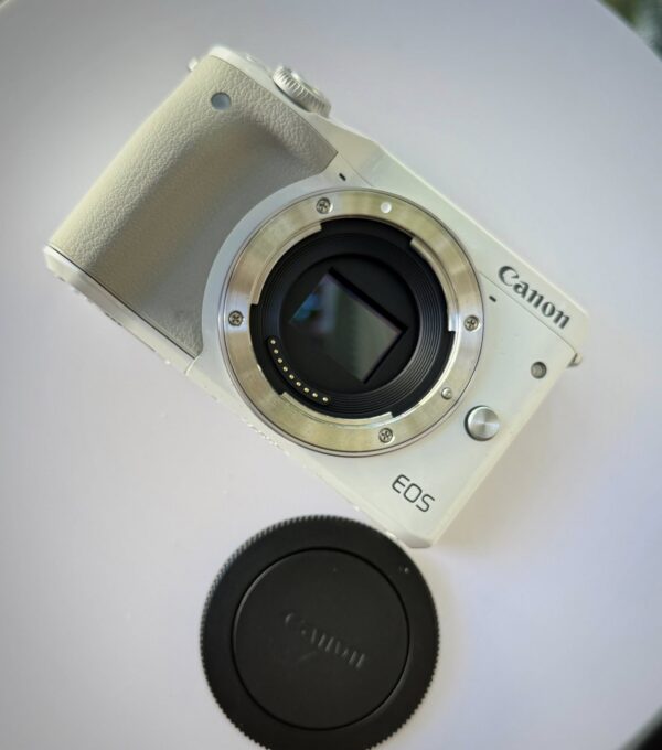 Canon M3
