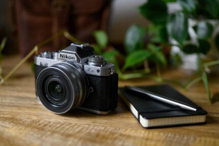 Nikon ZFC 28mm/f2.8 Classic Kit Chính Hãng